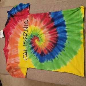Tie dye t-shirts with California print